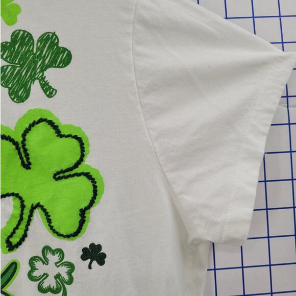 Vintage Disney St Patrick’s Day Tee Single Stitch 90s USA Shamrock Graphic - Picture 11 of 16